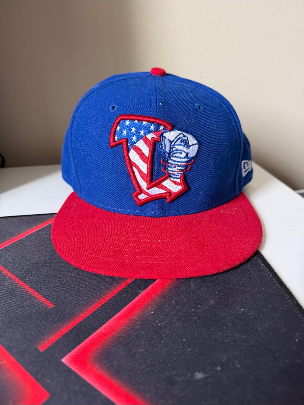 New Era Lansing Lugnuts Blue and Red Patriotic Logo Baseball Cap (tags!)